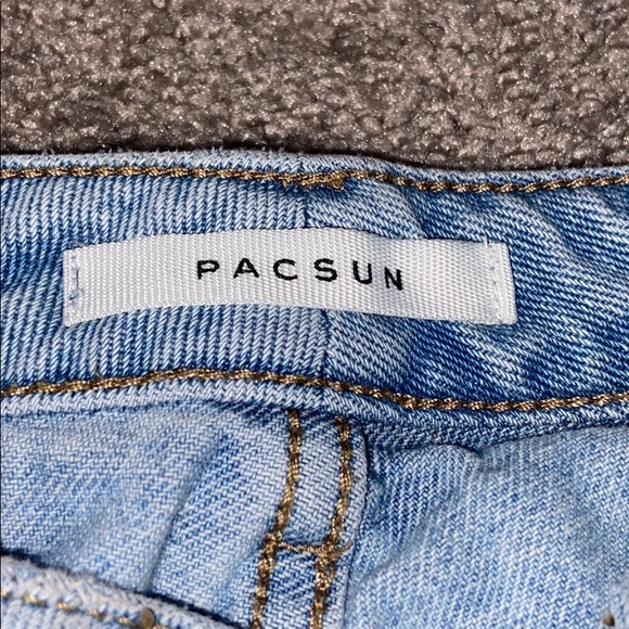 NEW Pacsun Mom Jeans - Picture 3 of 3